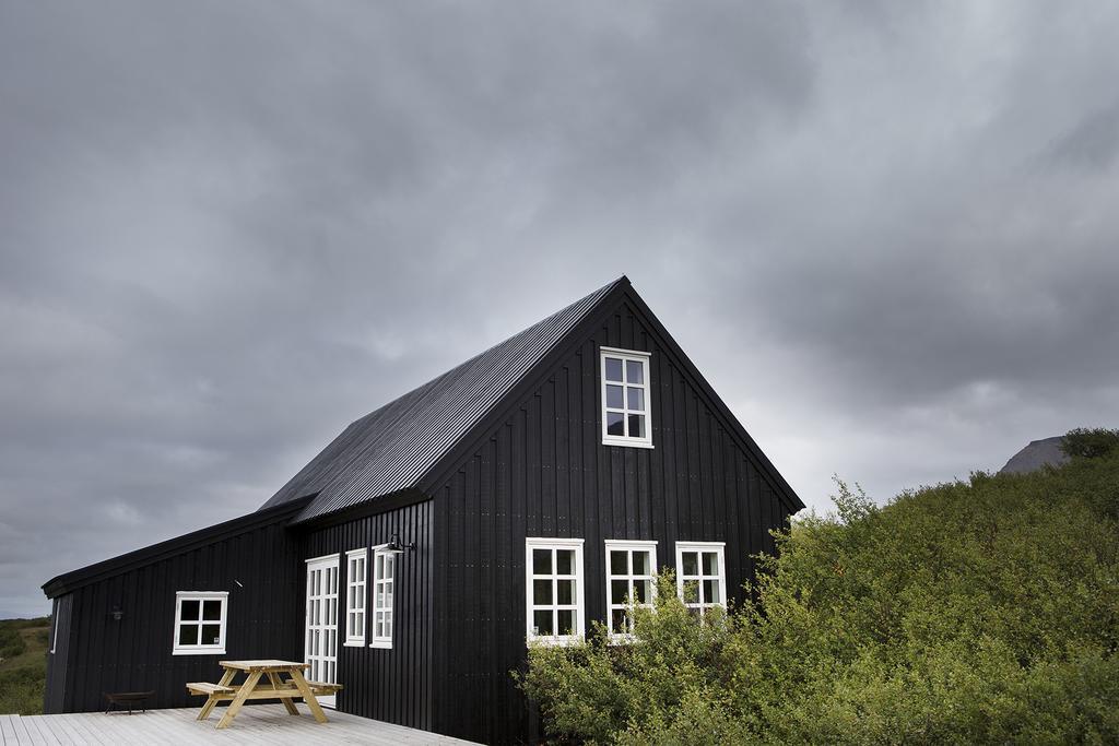 Black Timber House Borgarnes Bagian luar foto
