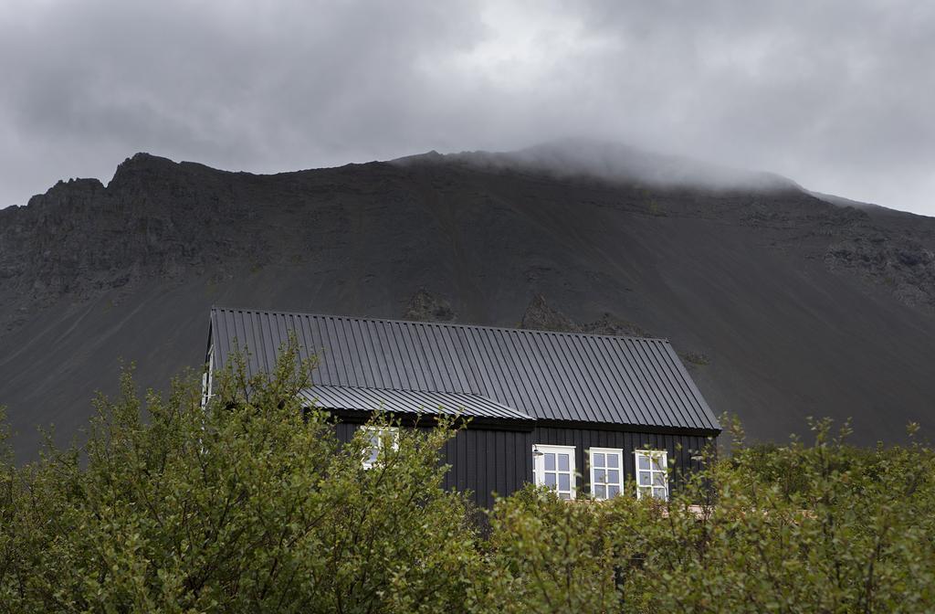 Black Timber House Borgarnes Bagian luar foto